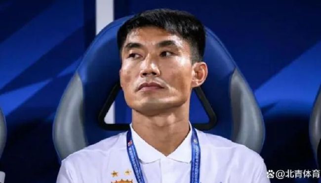 与德科关系密切的消息人士否认了德科责骂德容一事，并且表示德容是打电话告诉德科自己为何不能前往客场，消息人士表示：“如果一切都是与医生讨论后的结果，那么事情就是显而易见的。